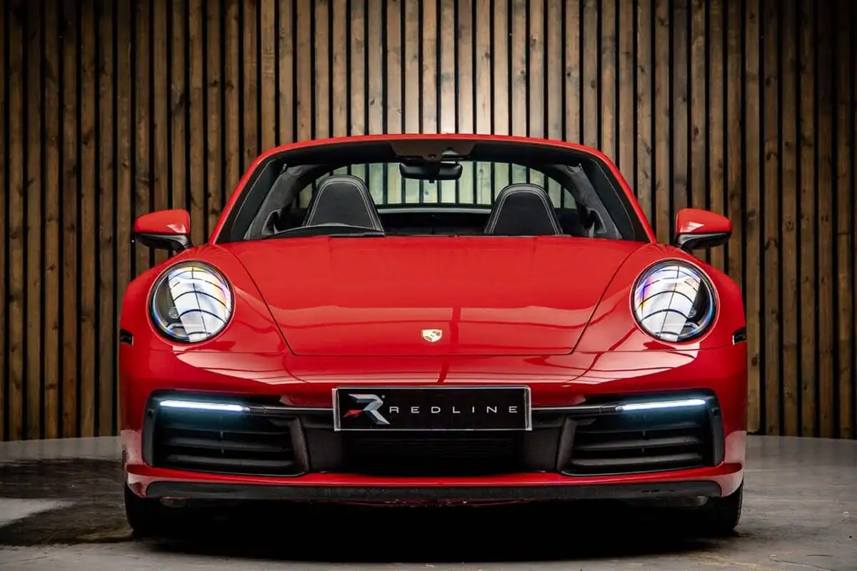 2020-porsche-911-30-targa-4-big-4