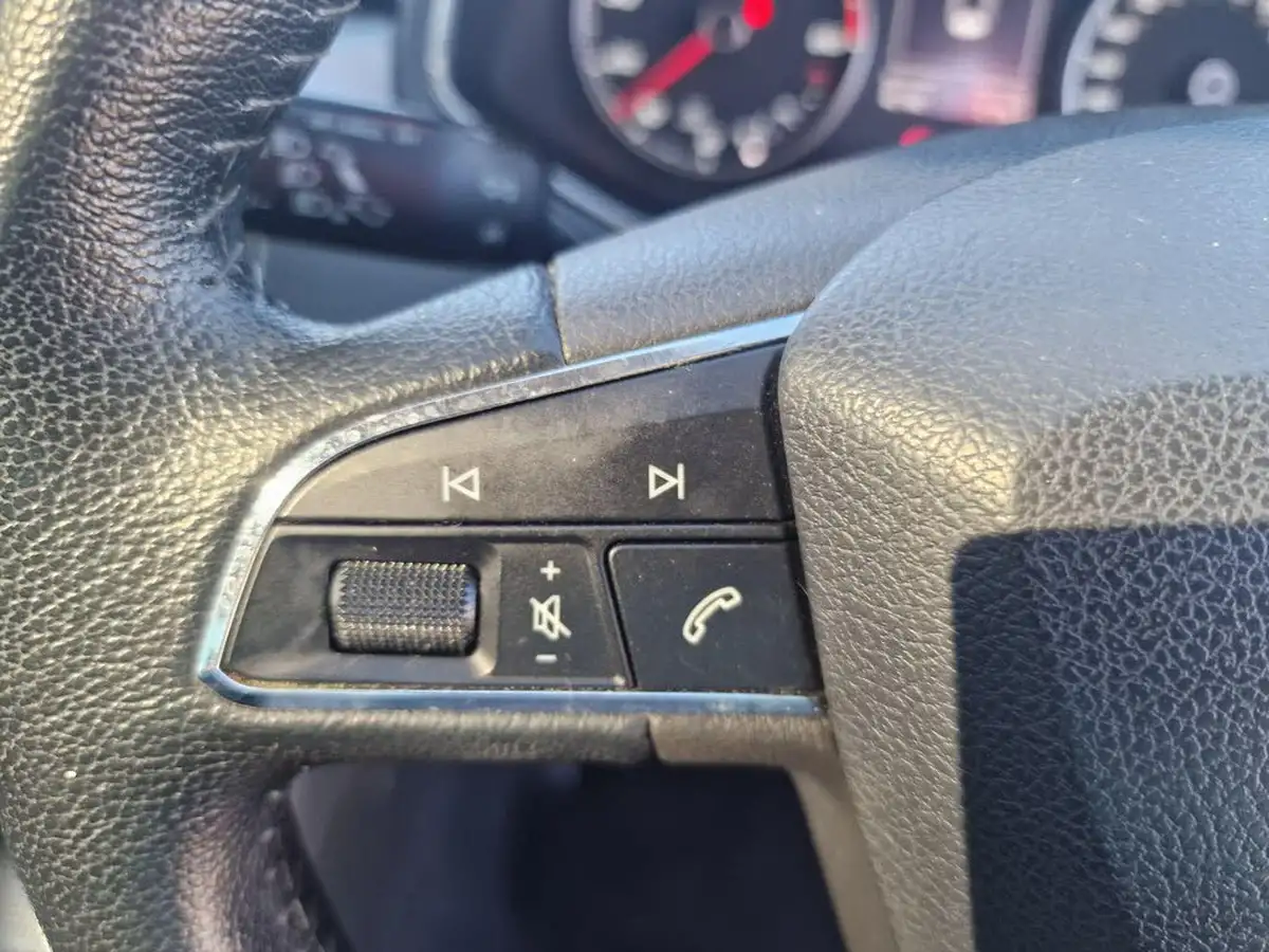 2017-seat-ibiza-10-tsi-se-design-big-52