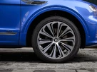 2024-bentley-bentayga-40-v8-extended-wheelbase-azure-small-5