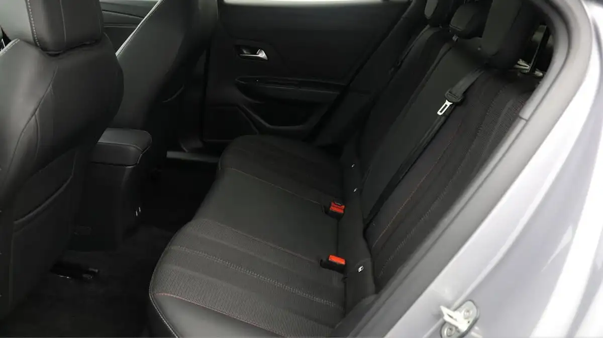 2024-vauxhall-mokka-12-gs-130ps-auto-big-16