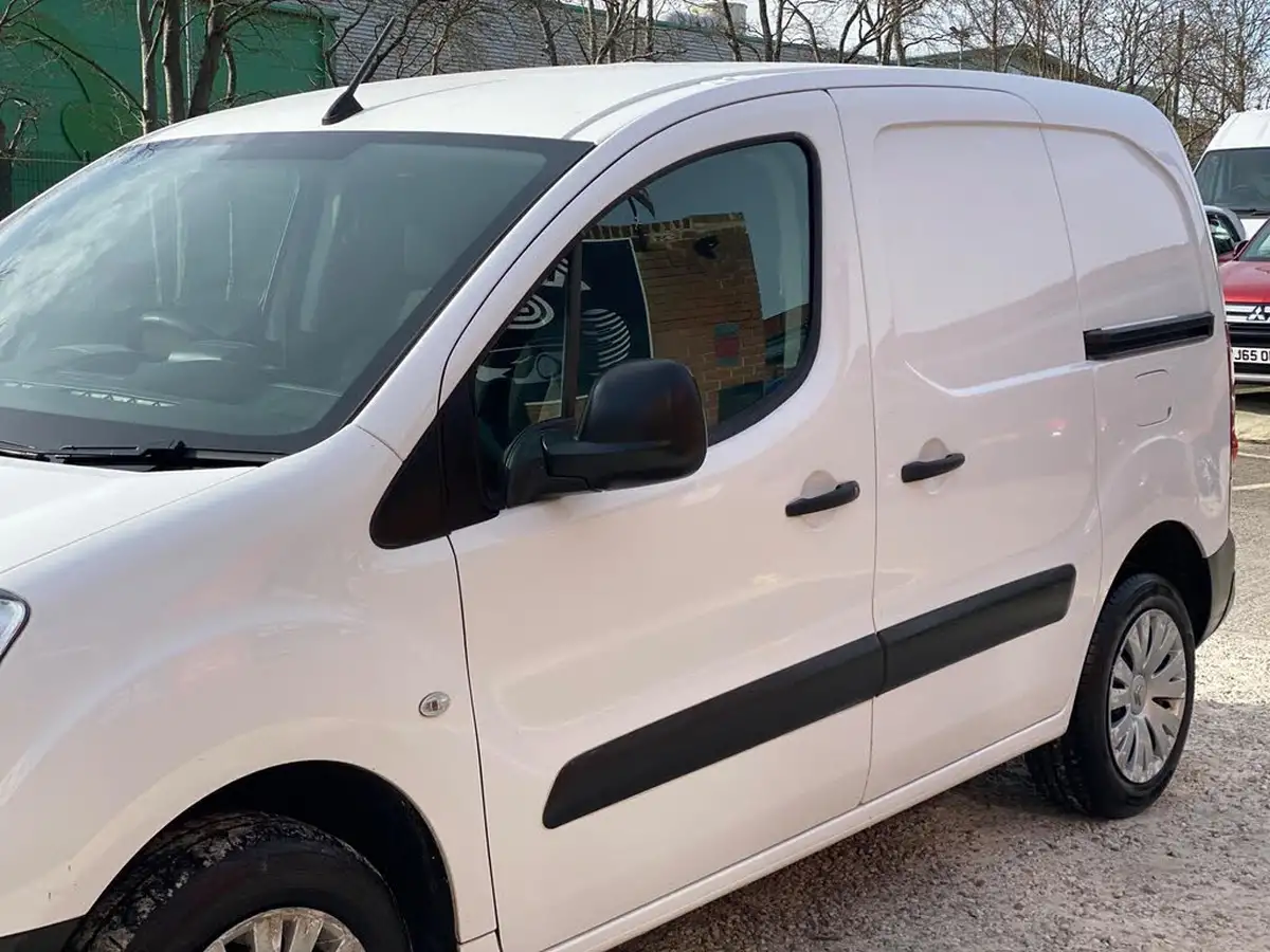 2018-citroen-berlingo-16td-l1-850-enterprise-special-edition-panel-big-22