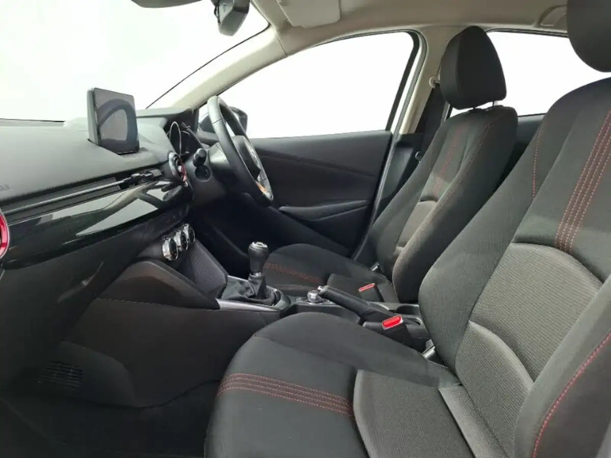 2024-mazda-mazda2-15-e-skyactiv-g-homura-big-4