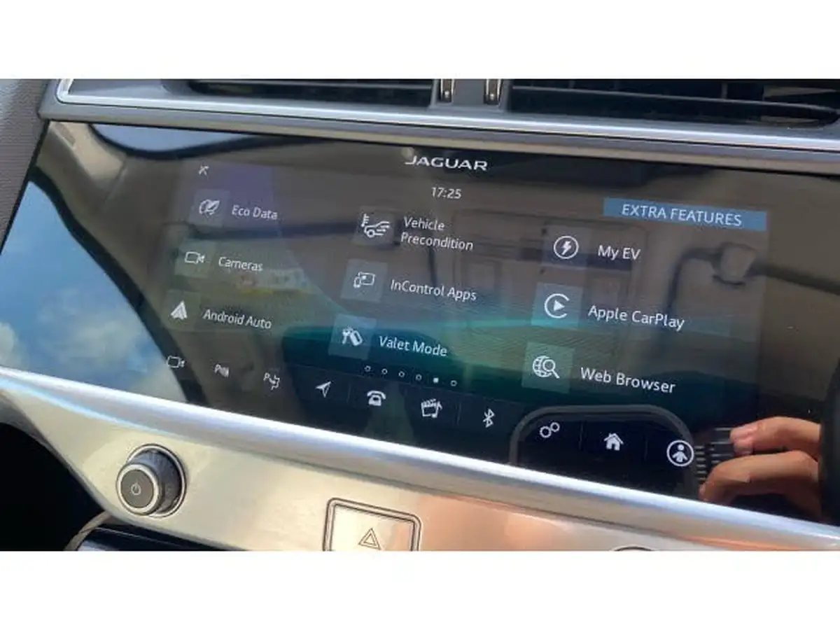 2019-jaguar-i-pace-ev400-se-big-38