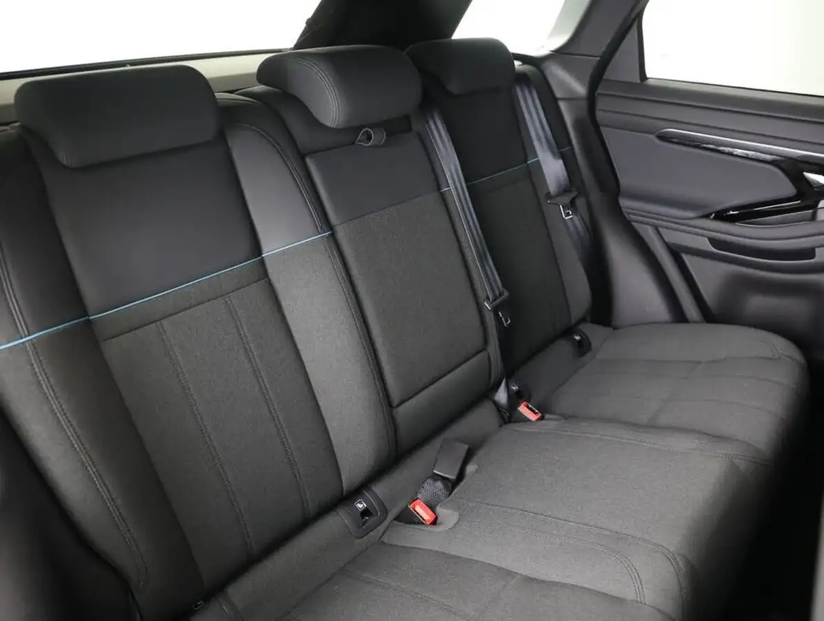 2022-land-rover-range-rover-evoque-15-p300e-r-dynamic-s-big-30