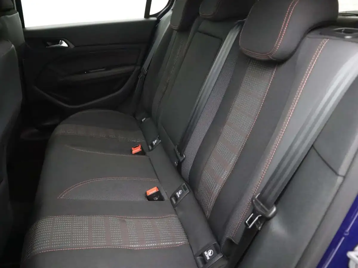 2019-peugeot-308-12-puretech-gt-line-big-14
