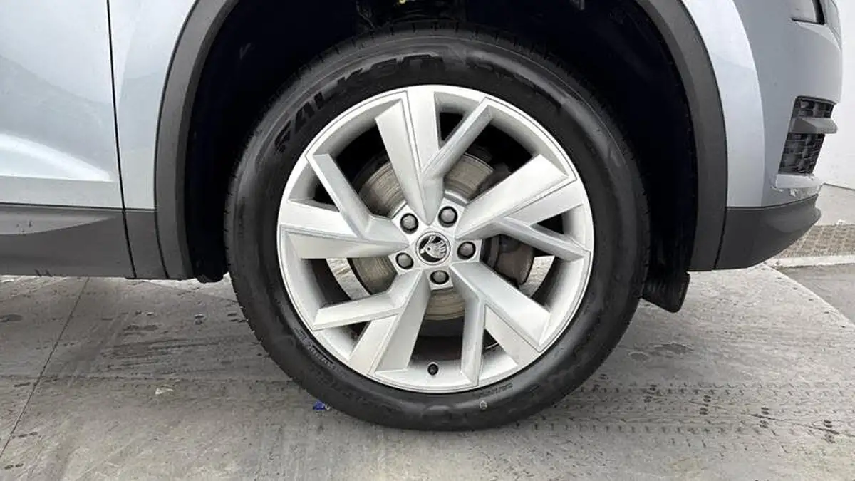 2018-skoda-kodiaq-14-tsi-se-l-4x4-5-seatsss-dsg-big-4