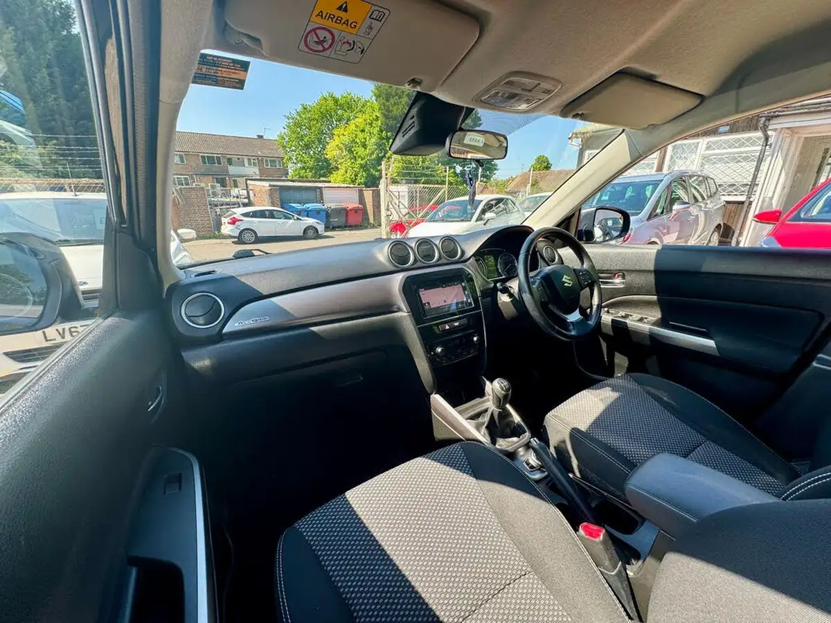 2019-suzuki-vitara-10-boosterjet-sz-t-allgrip-big-21