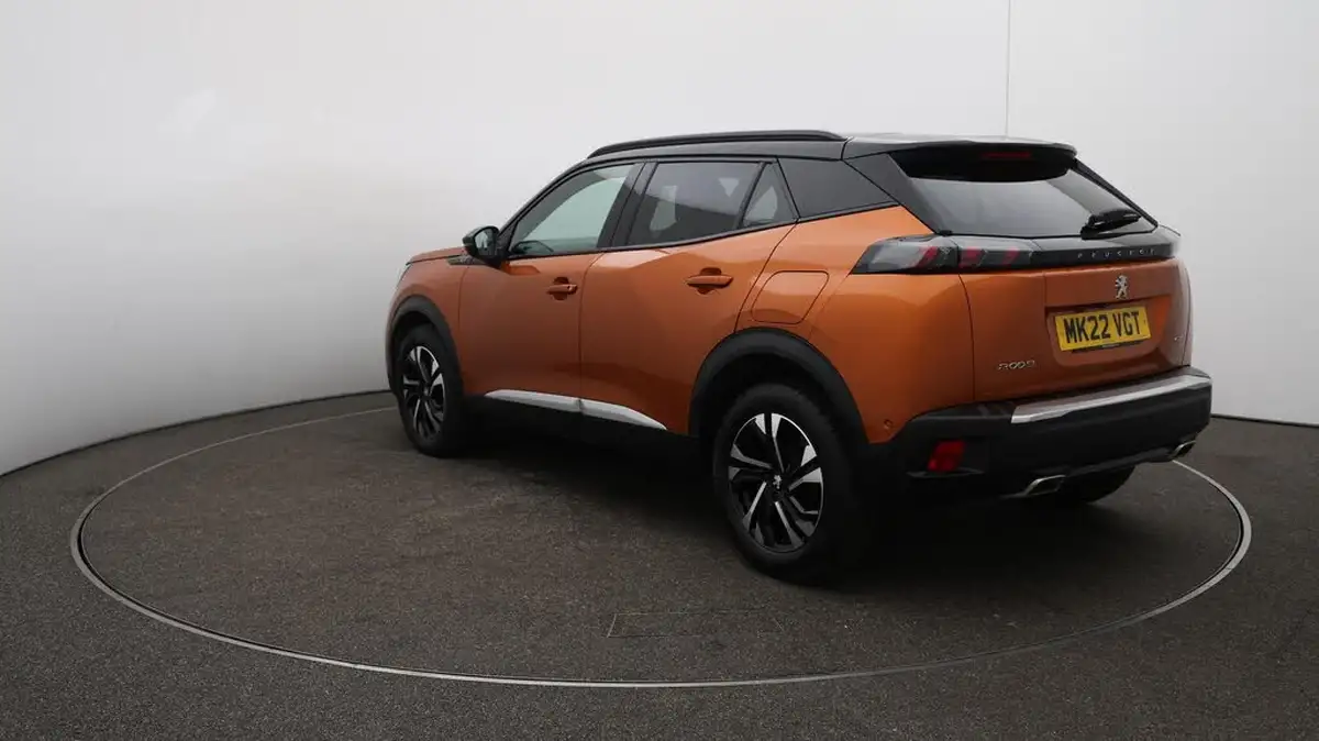 2022-peugeot-2008-suv-12-puretech-gt-big-65
