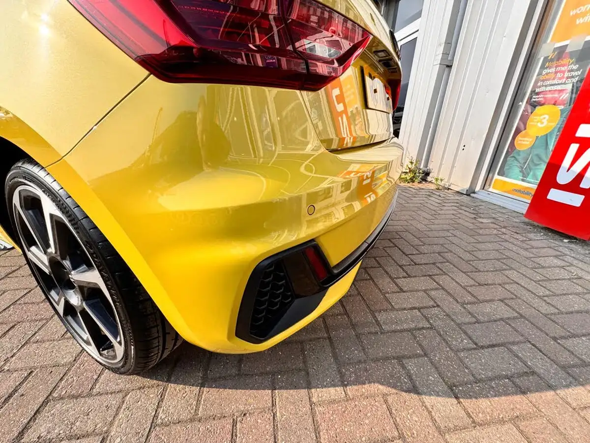2020-audi-a1-15-35-tfsi-s-line-style-edition-tronic-big-11