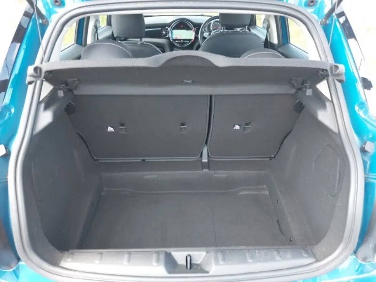 2022-mini-cooper-15-cooper-classic-hatchback-5d-big-7