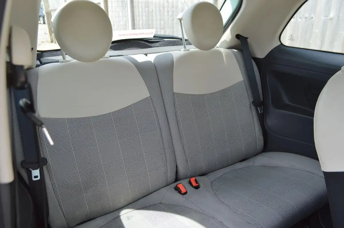 2015-fiat-500-12-lounge-ss-big-7
