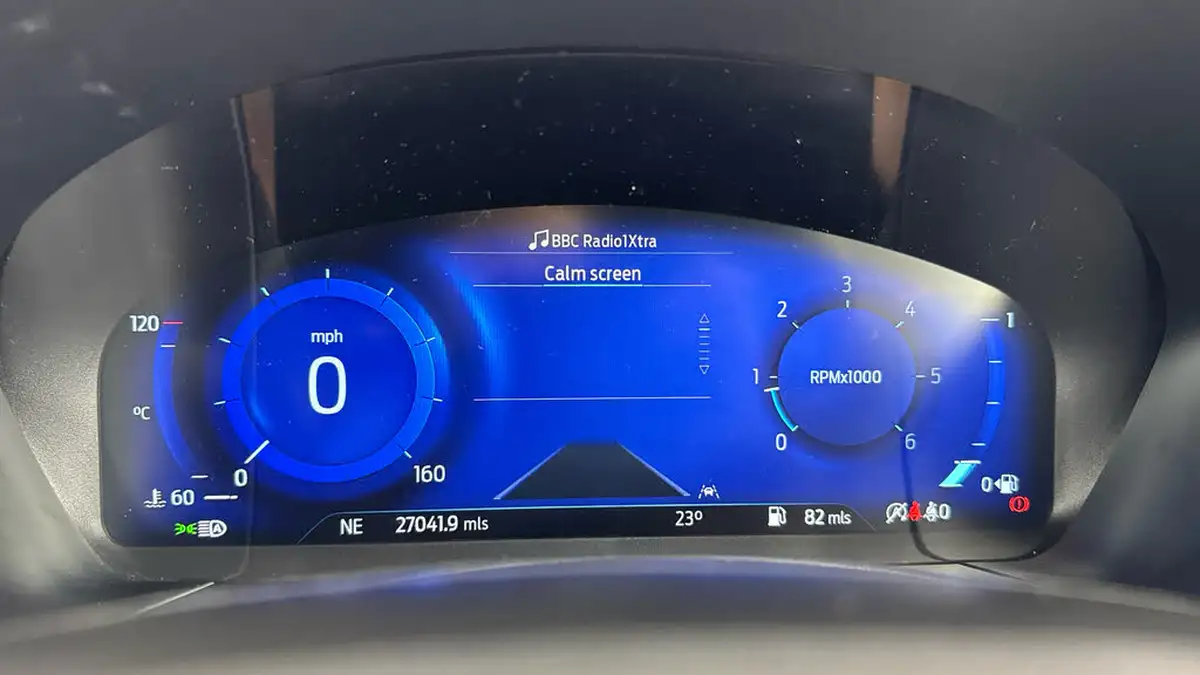 2021-ford-kuga-15-st-line-edition-big-12