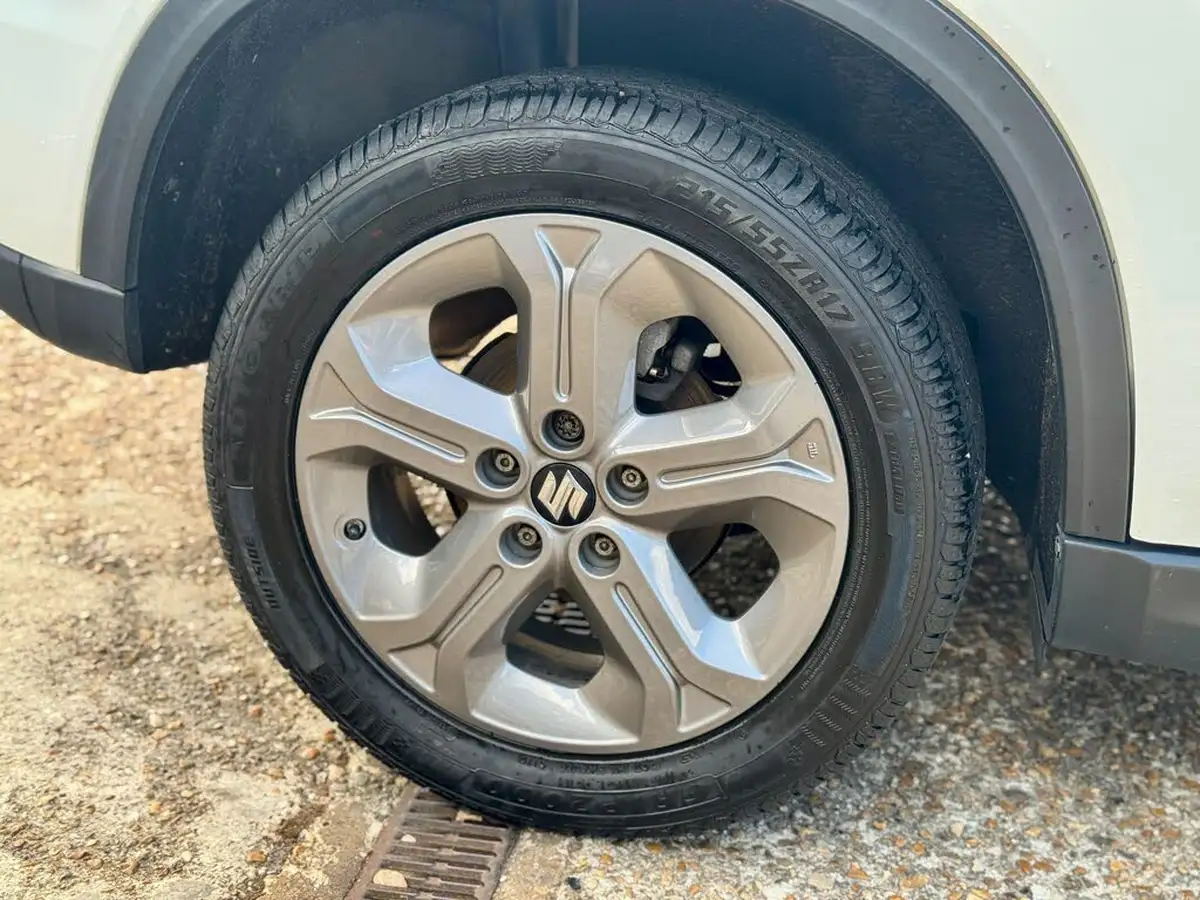 2018-suzuki-vitara-16-sz-t-big-43