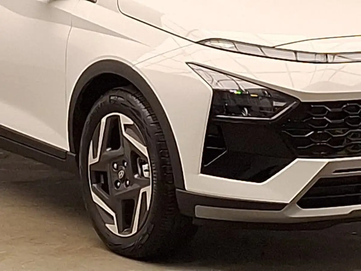 2025-hyundai-bayon-10-t-gdi-premium-100ps-two-tone-roof-big-8