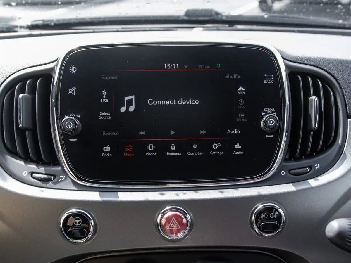 2017-fiat-500-12-s-big-22