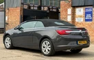 2013-vauxhall-cascada-20cdti-se-ss-small-19