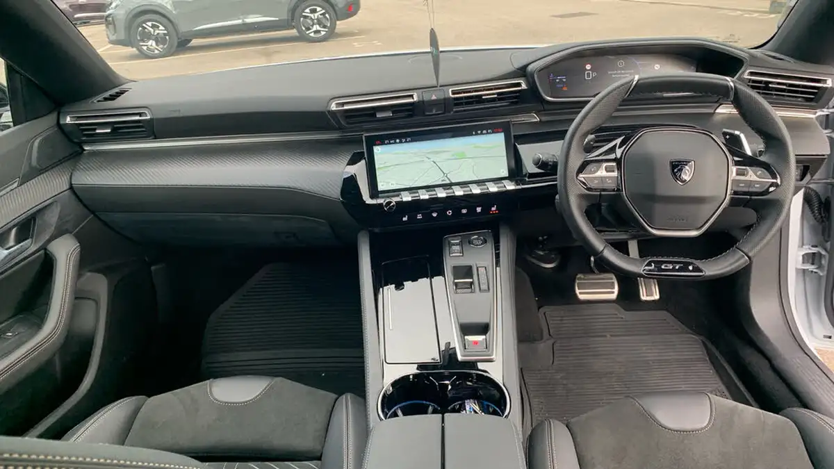 2024-peugeot-508-12-puretech-gt-130ps-big-3