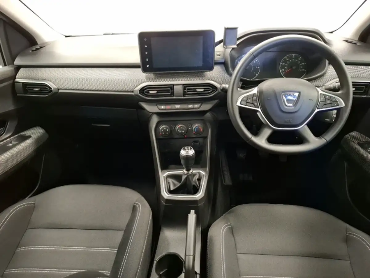 2022-dacia-sandero-10-tce-comfort-90bhp-big-2