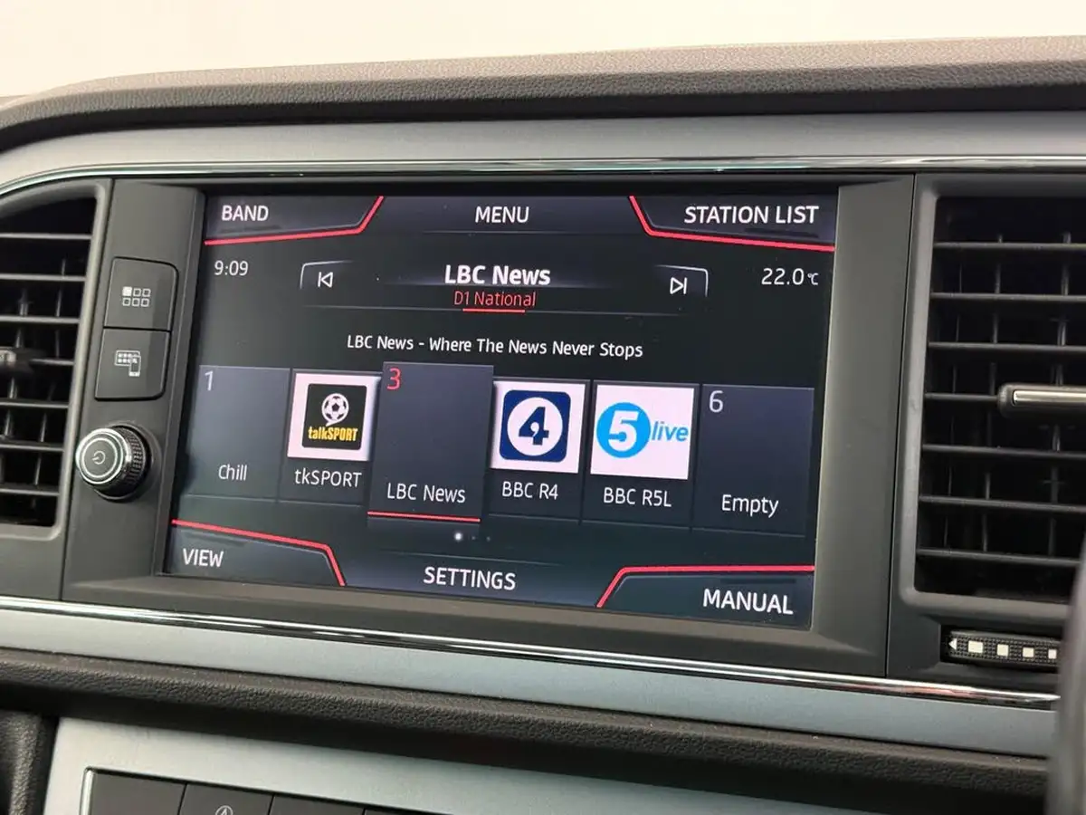 2017-seat-leon-14-tsi-xcellence-technology-hatchback-big-30