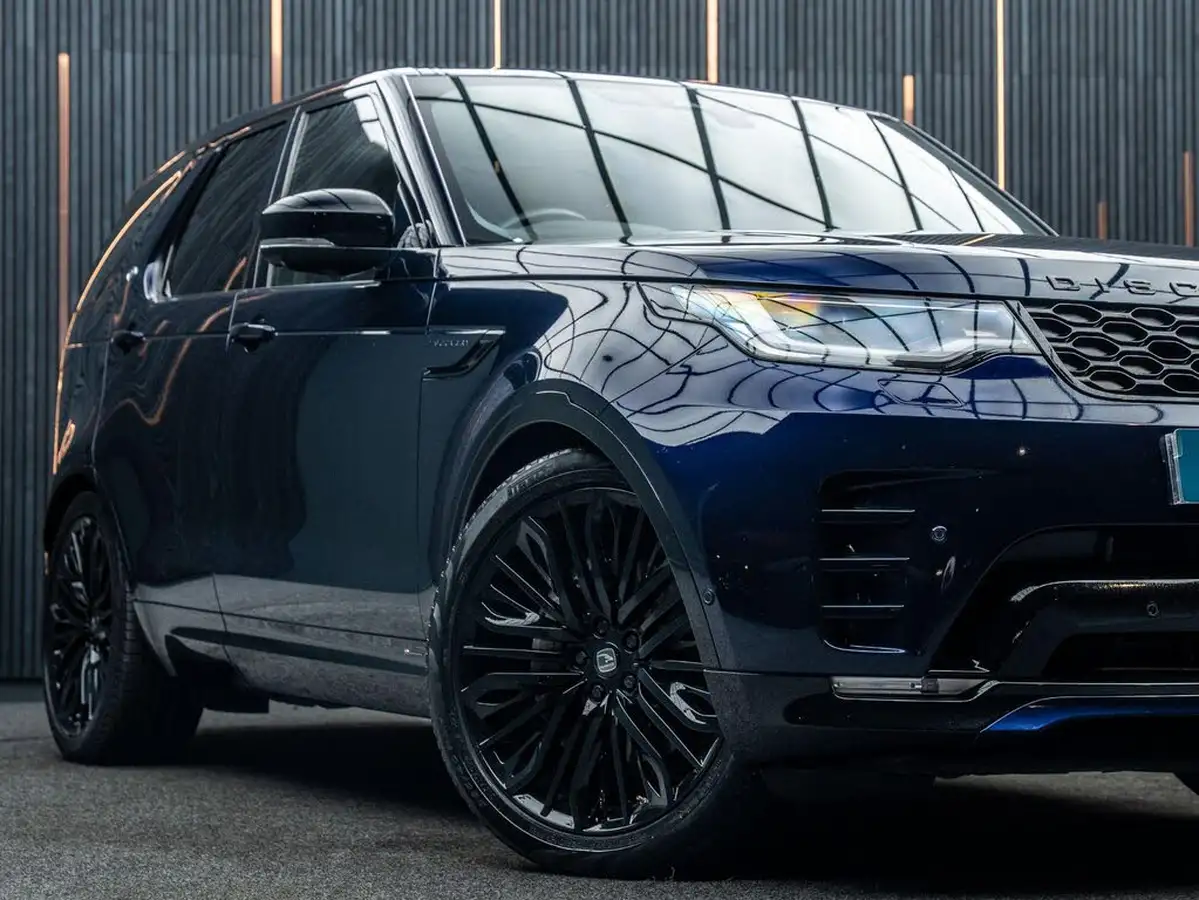 2021-land-rover-discovery-30-d250-r-dynamic-se-250ps-big-4