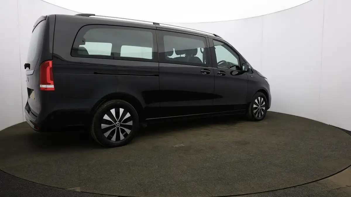 2022-mercedes-benz-eqv-e-eqv-300-sport-big-60
