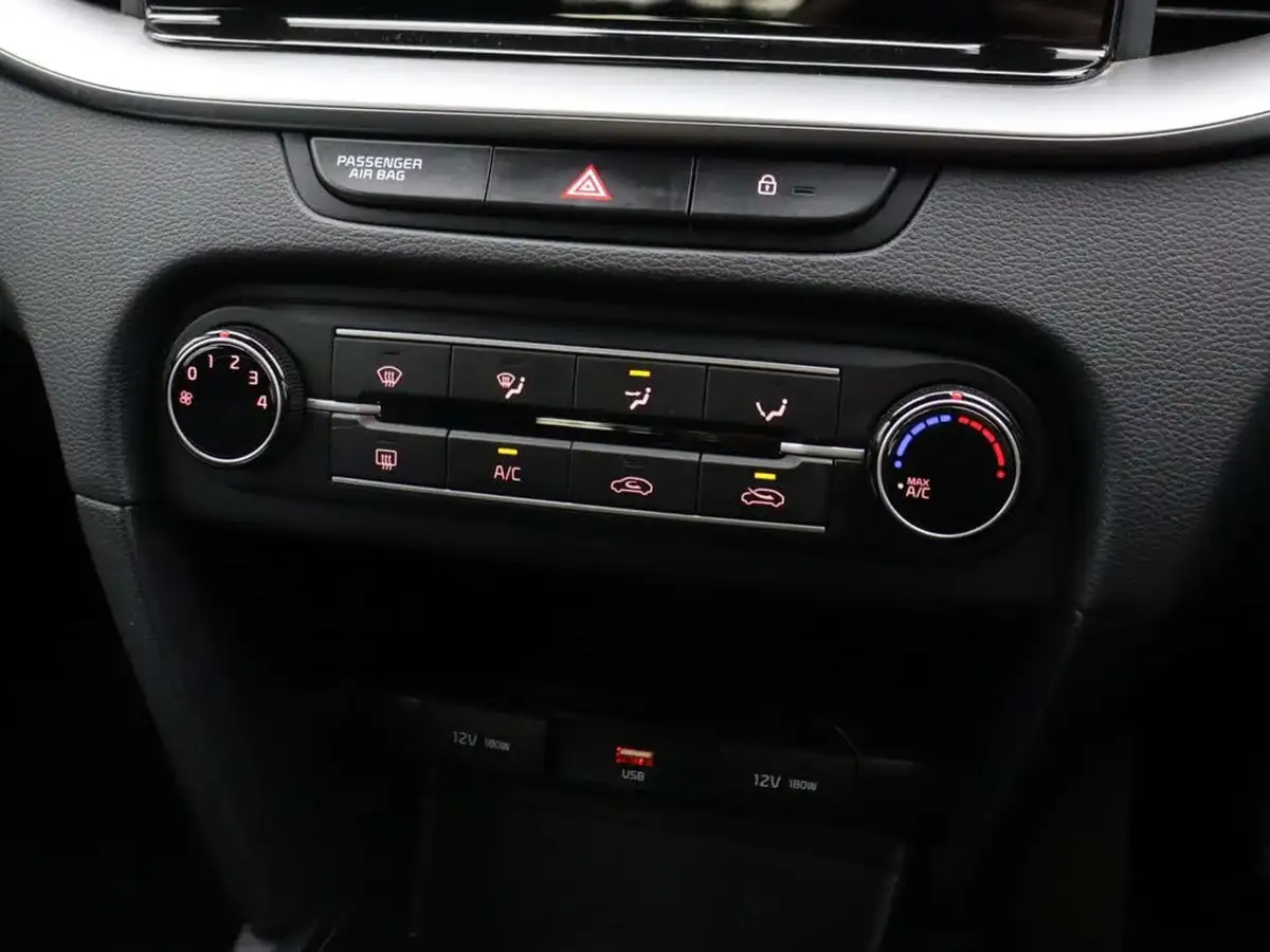 2022-kia-xceed-10-t-gdi-2-big-37