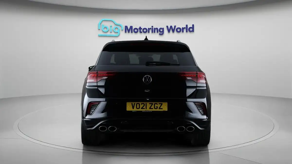 2021-volkswagen-t-roc-20-tsi-r-big-6