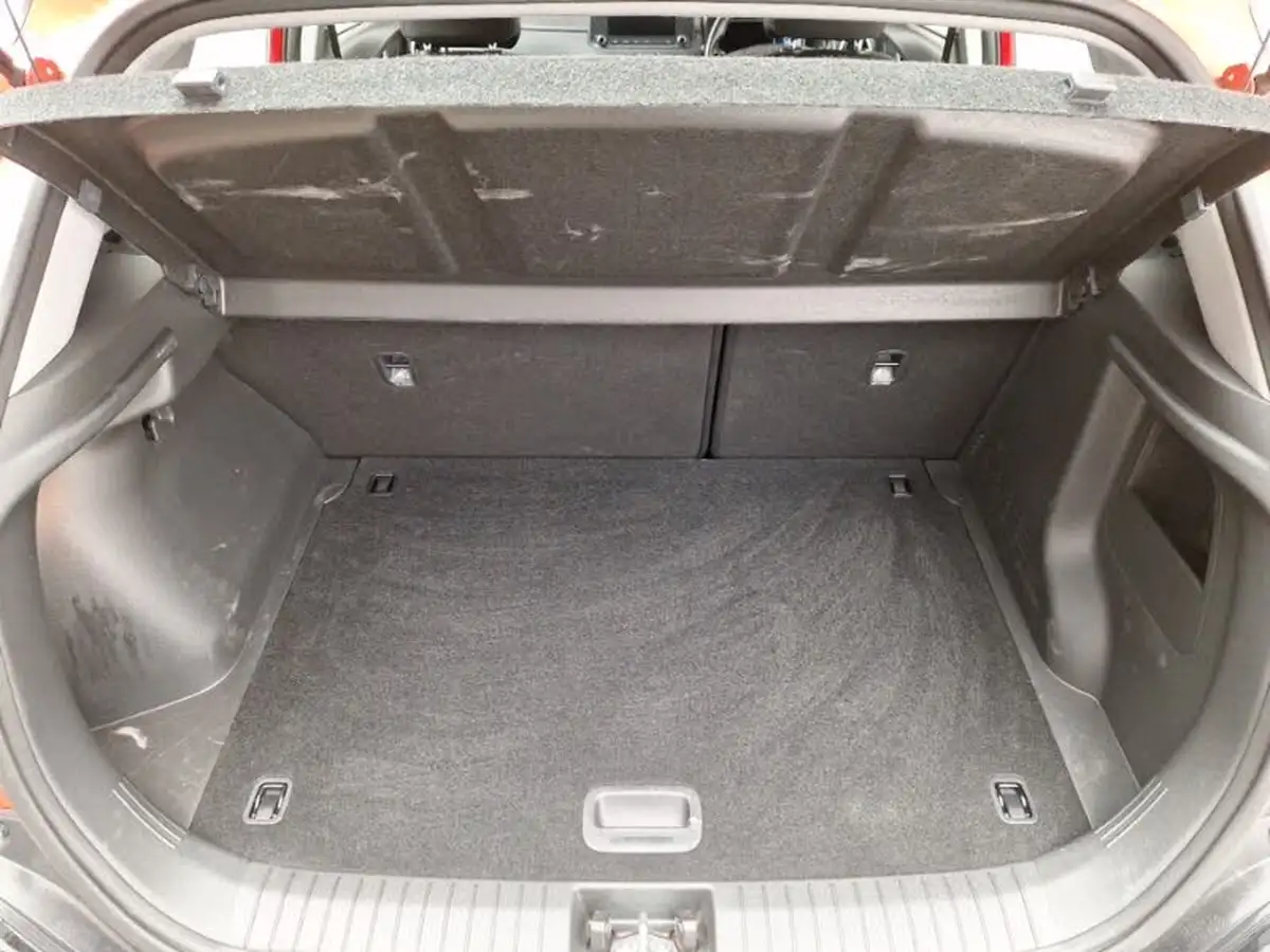 2022-hyundai-kona-10-t-gdi-se-connect-big-7