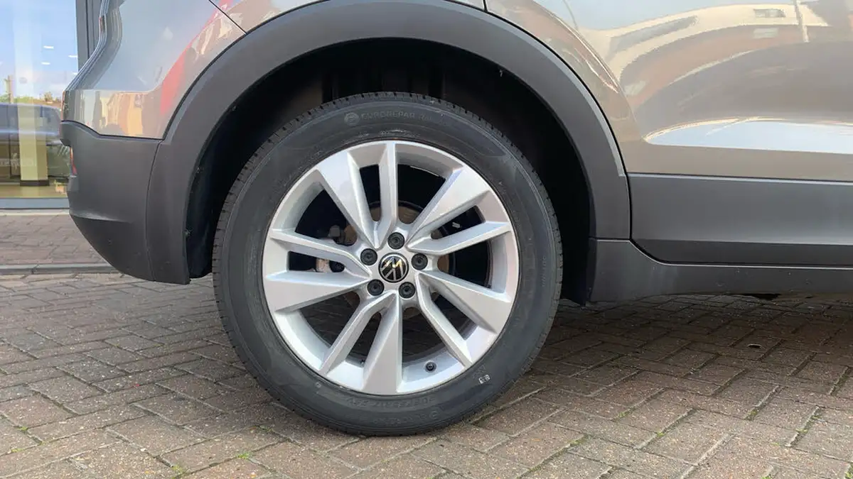 2020-volkswagen-t-cross-10-tsi-se-115ps-big-15