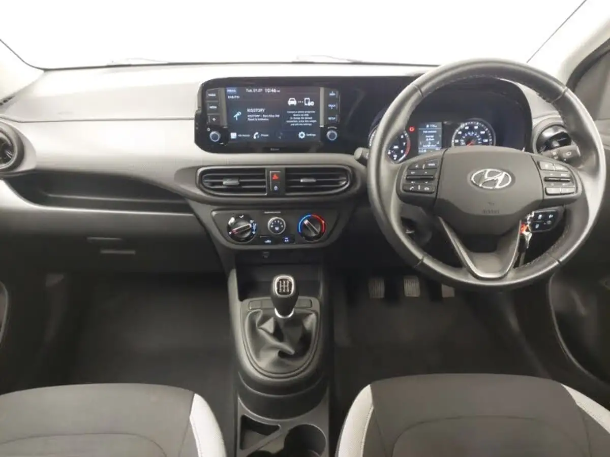 2021-hyundai-i10-10-se-connect-big-2
