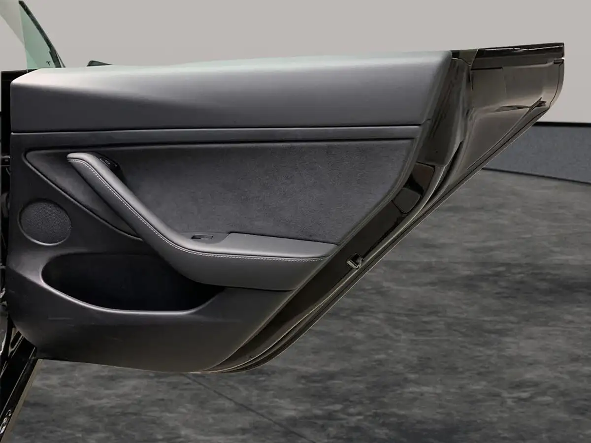 2021-tesla-model-3-e-long-range-4x4-big-36