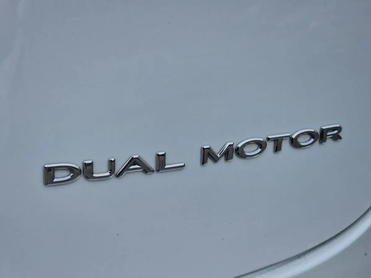 2021-tesla-model-3-e-long-range-awd-big-50