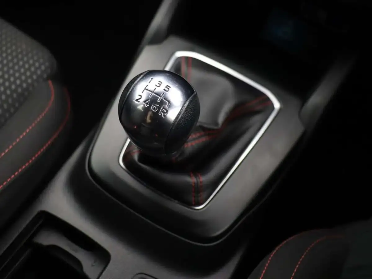 2022-ford-focus-10t-st-line-125ps-estate-big-31