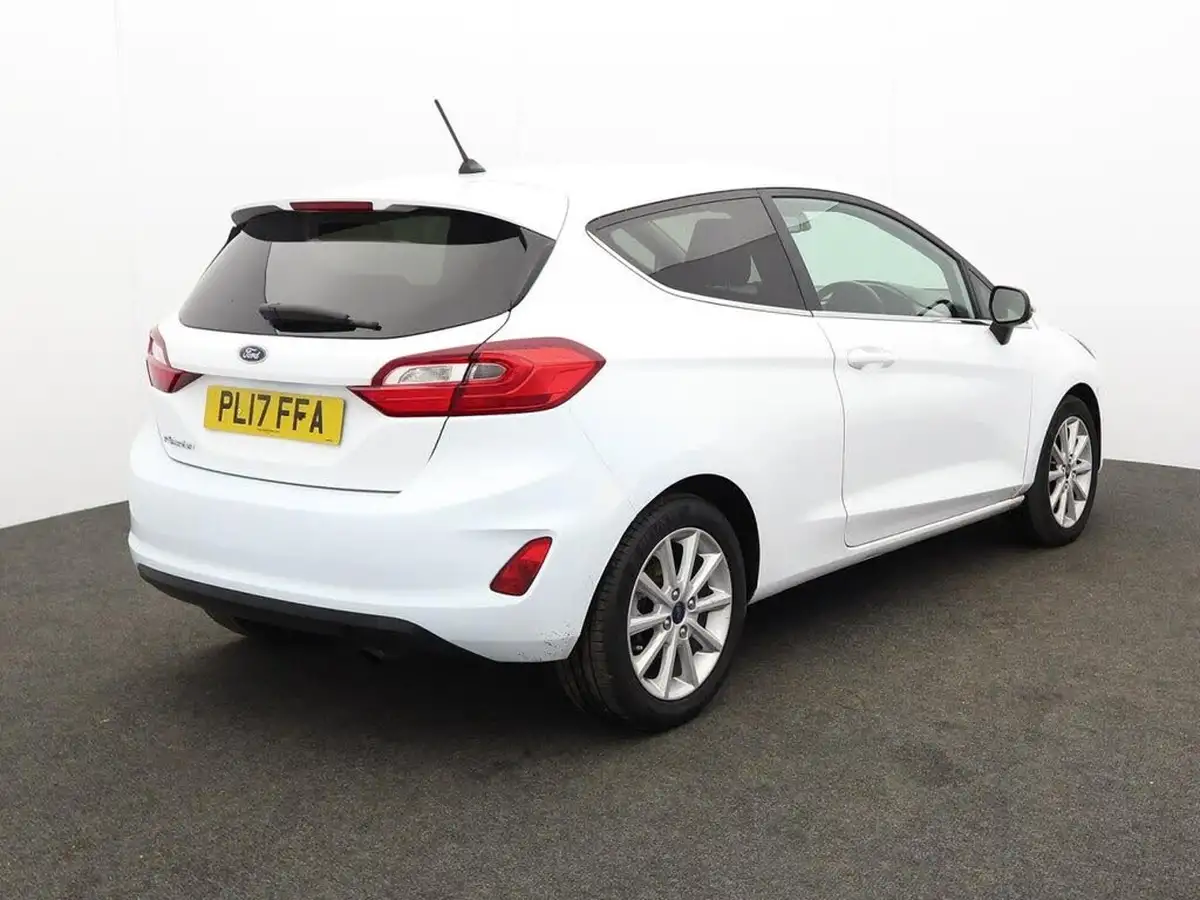 2017-ford-fiesta-10t-titanium-125ps-ecoboost-ss-3d-big-10