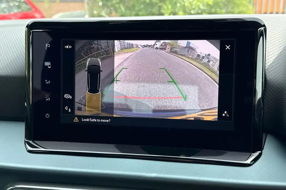 2025-seat-arona-10-tsi-xperience-lux-dsg-big-32