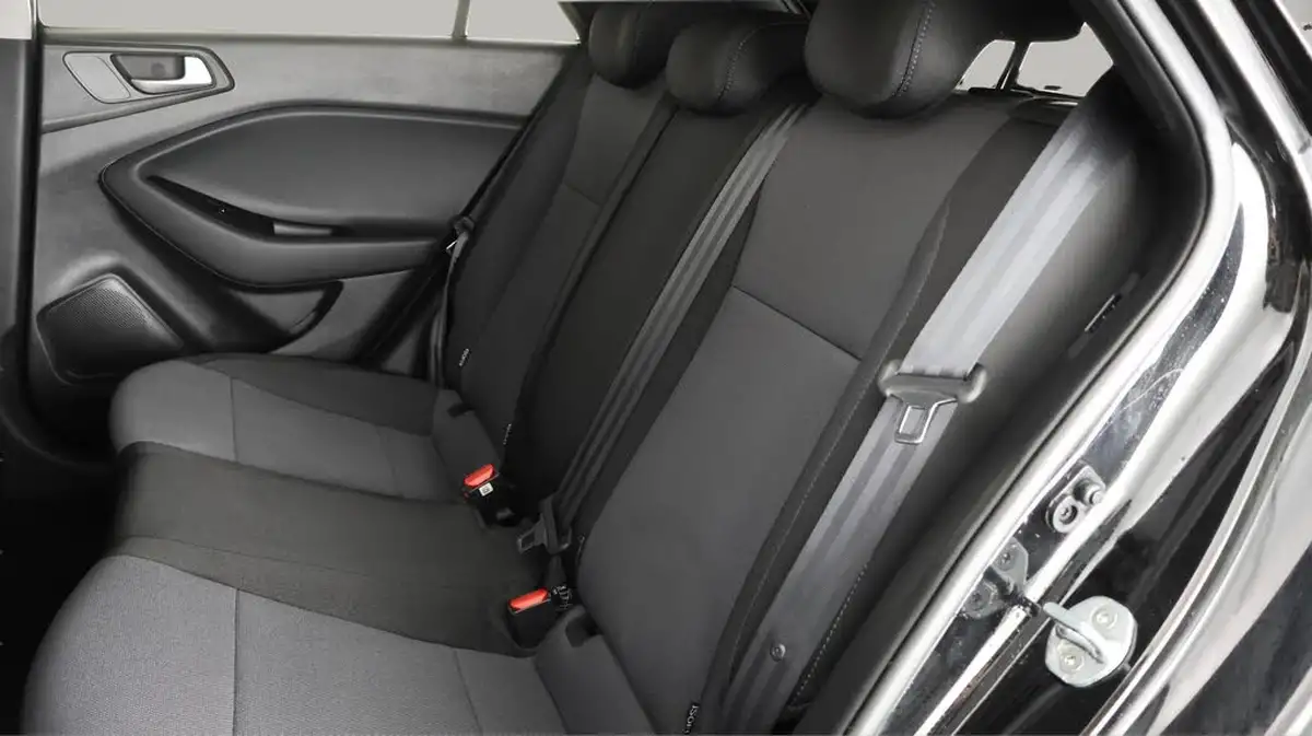 2019-hyundai-i20-12-premium-nav-mpi-hatchback-5d-big-15