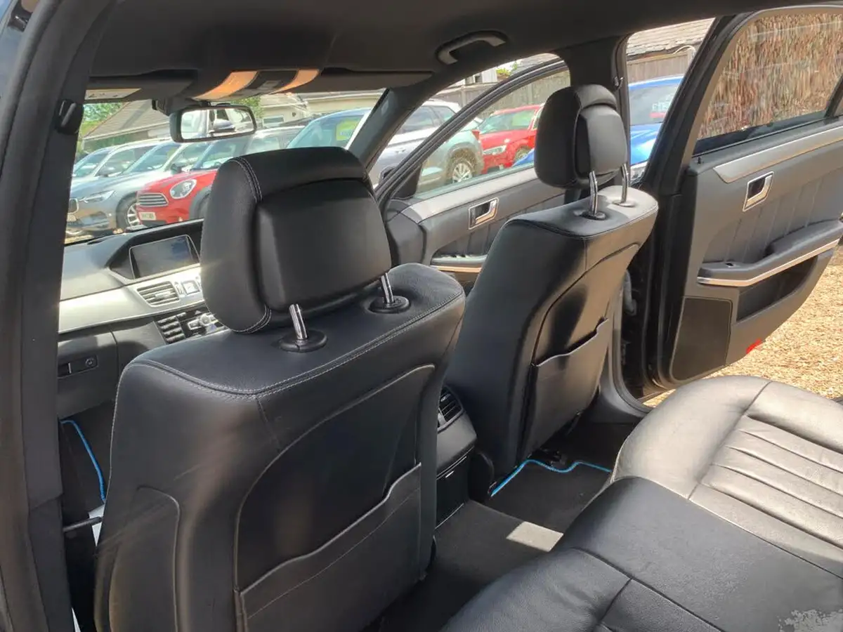 2014-mercedes-benz-e-class-21td-e300-se-saloon-4d-big-39