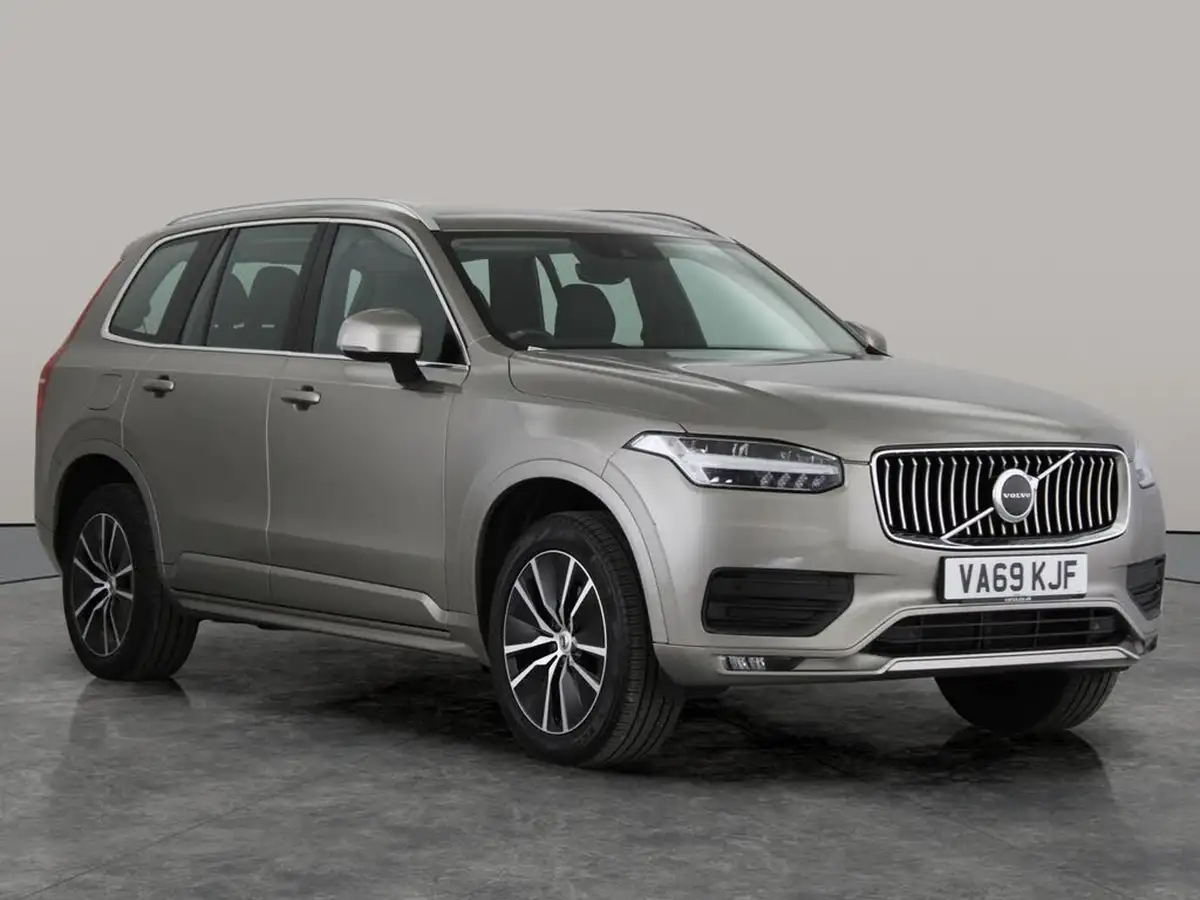 2020-volvo-xc90-20td-b5-momentum-big-4