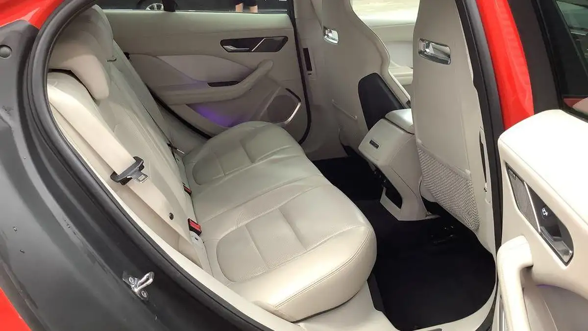 2019-jaguar-i-pace-ev400-hse-big-9