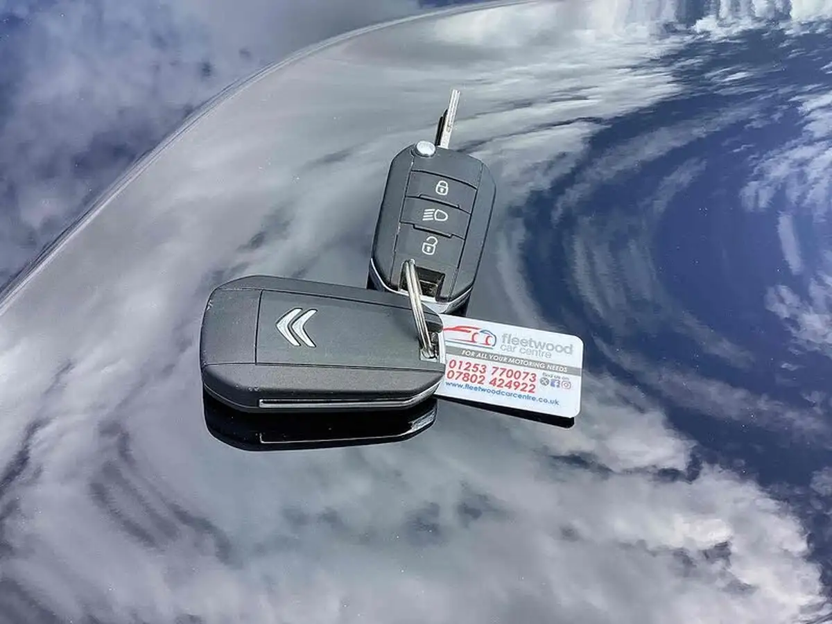 2019-citroen-c5-aircross-12-puretech-flair-big-31