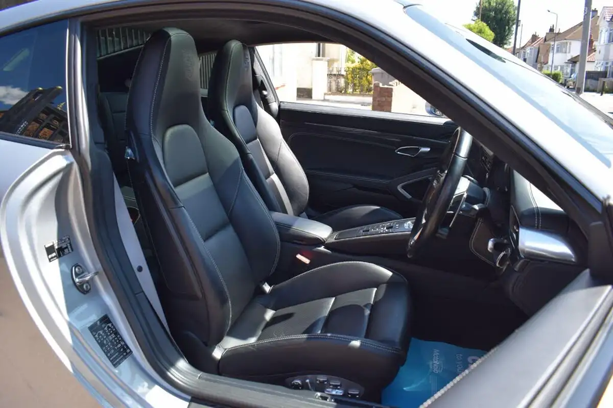 2016-porsche-911-38-turbo-s-coupe-big-6