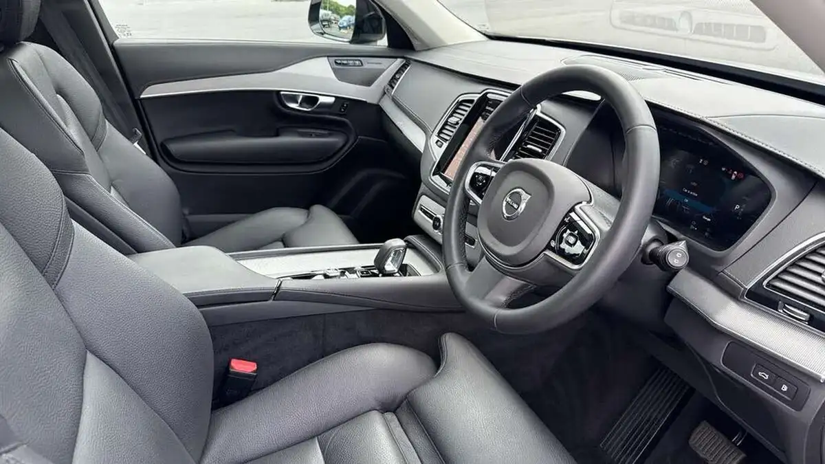 2024-volvo-xc90-20-t8-plus-big-3