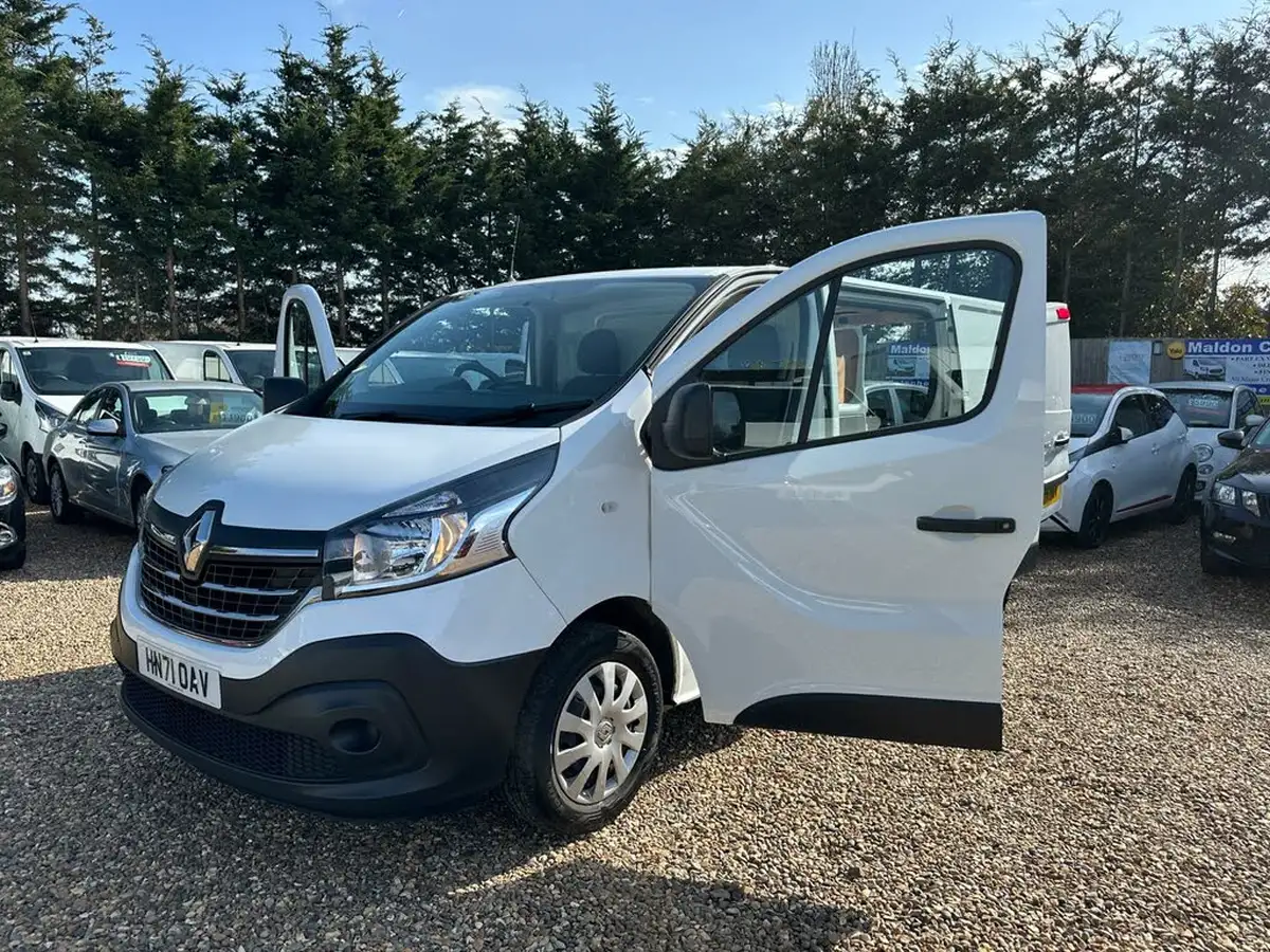 2021-renault-trafic-20dci-ll30-energy-120-business-panel-big-16