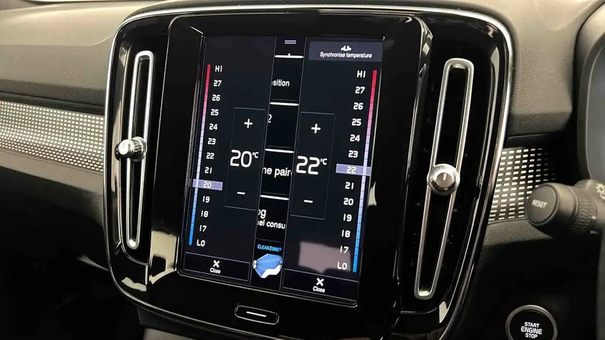 2021-volvo-xc40-15-t3-r-design-161bhp-big-42