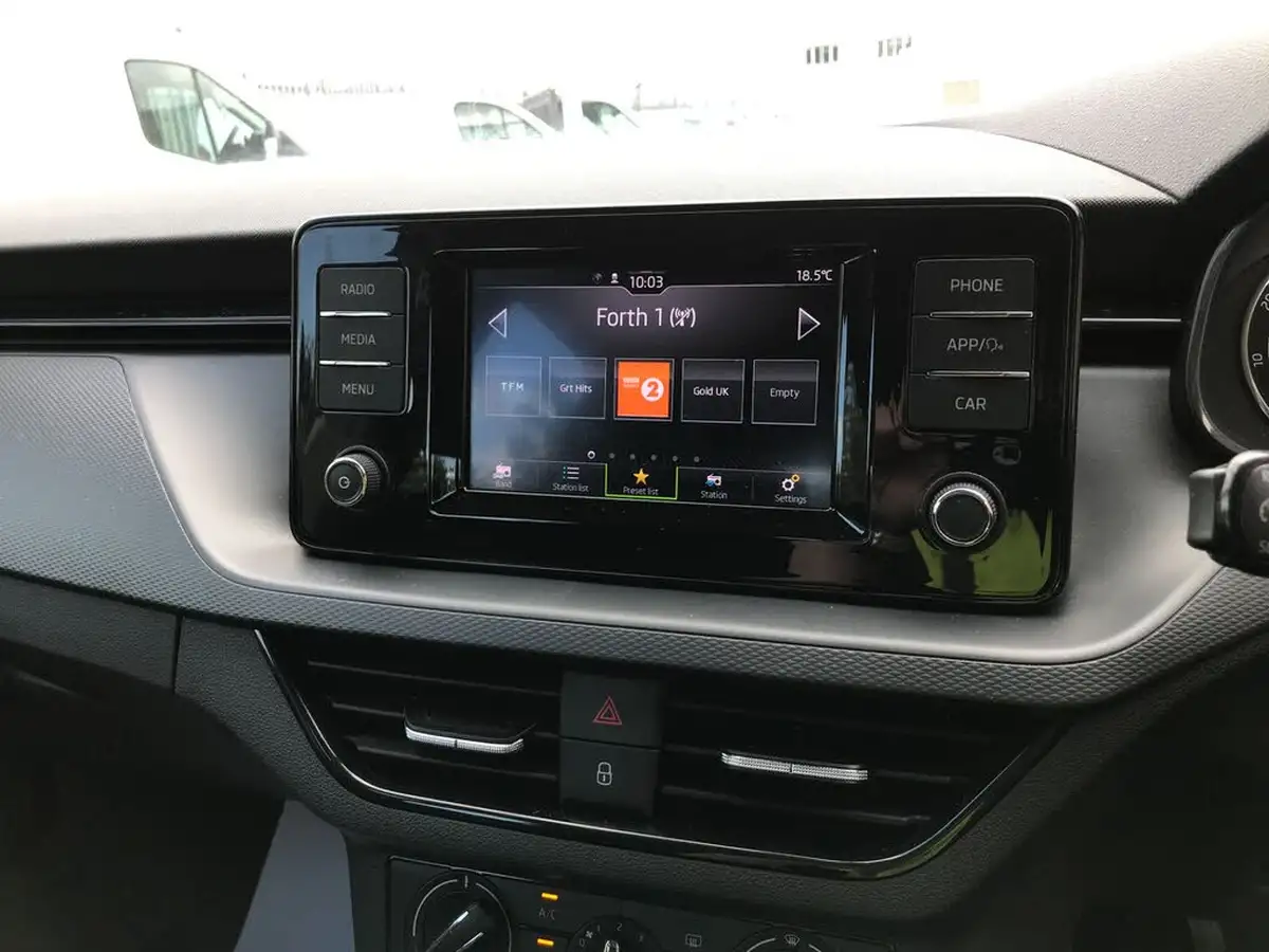 2022-skoda-scala-10-tsi-s-big-9