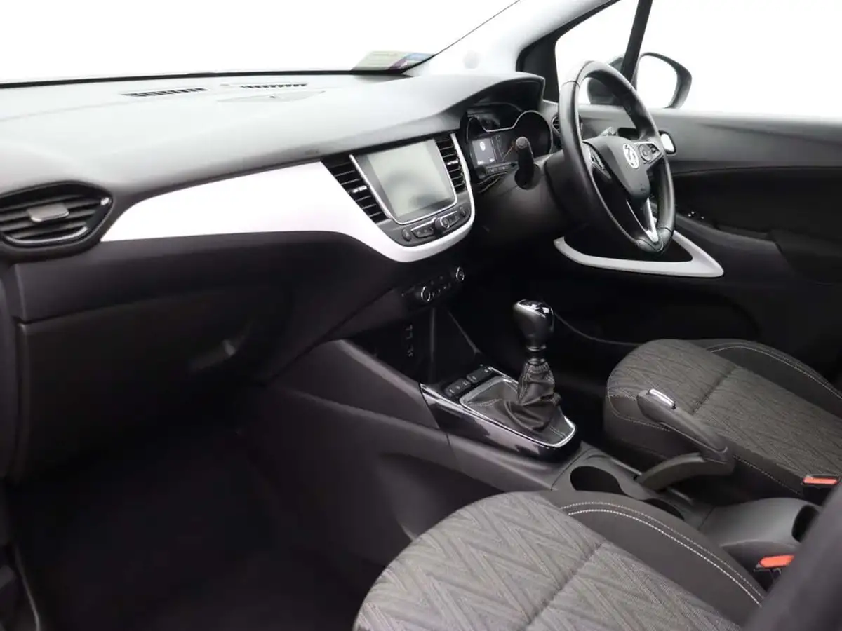 2020-vauxhall-crossland-x-12-sri-nav-110ps-big-10