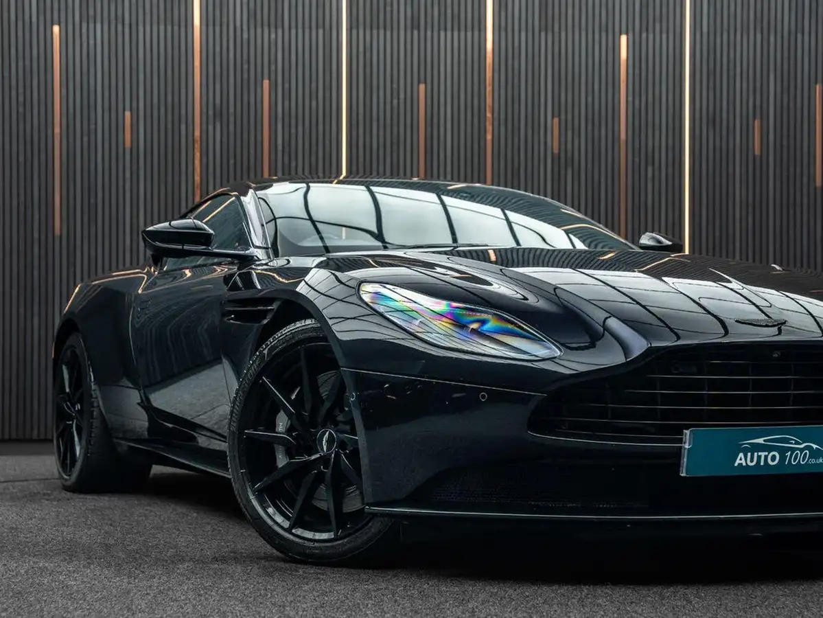 2022-aston-martin-db11-40-v8-503bhp-ss-big-8