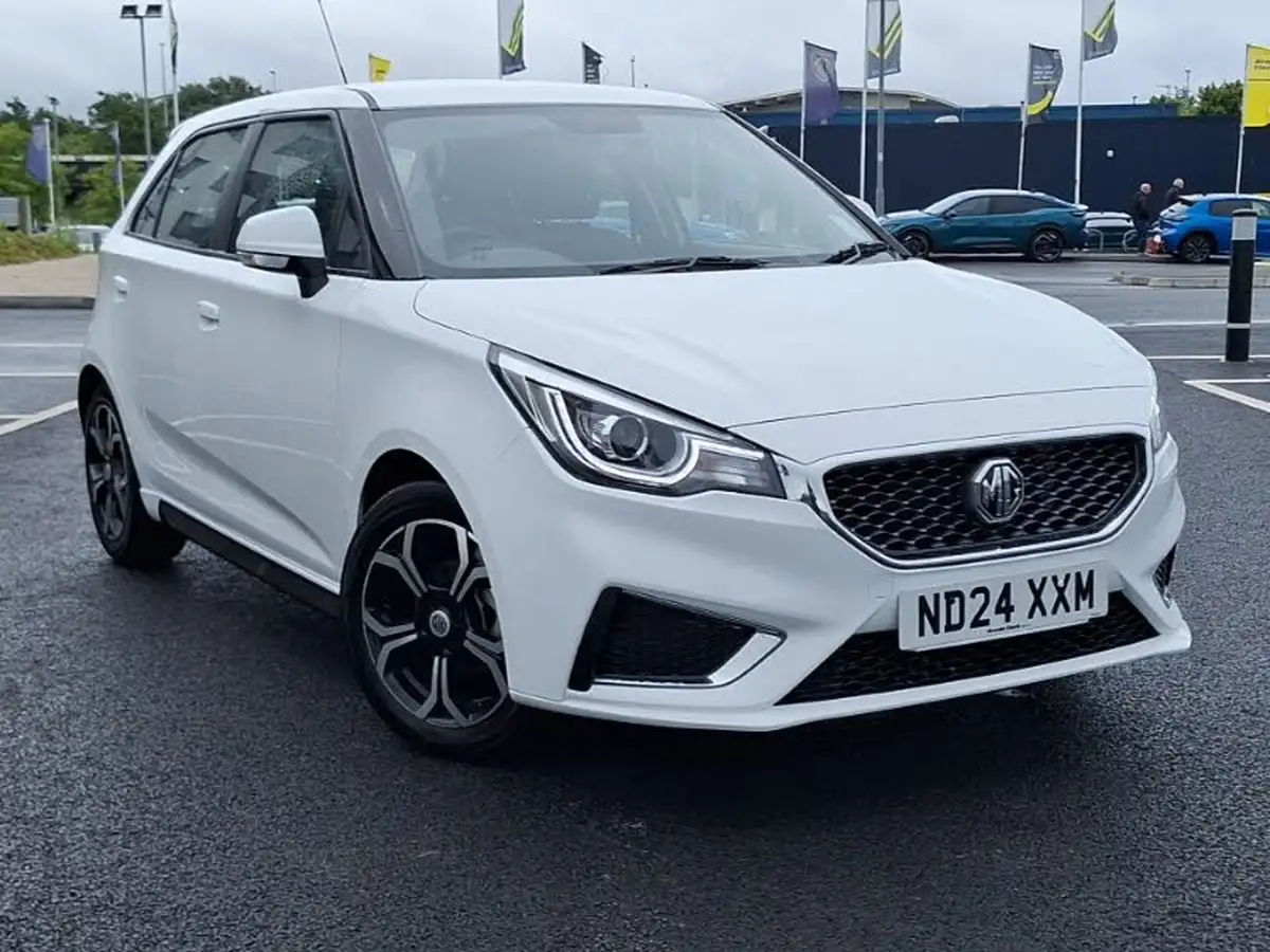 2024-mg-mg3-15-vti-tech-exclusive-nav-big-0