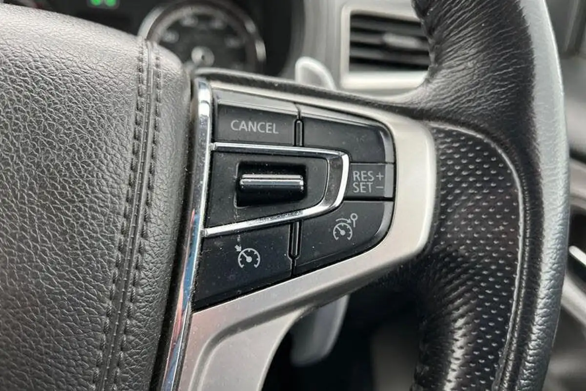 2019-mitsubishi-l200-24di-d-barbarian-eu6b-auto-big-20