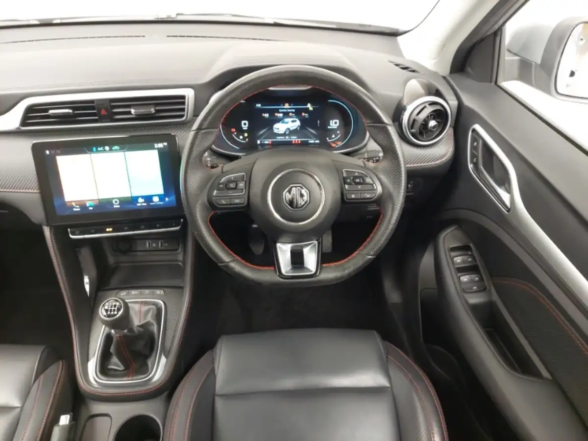 2024-suzuki-swift-12-motion-cvt-big-6